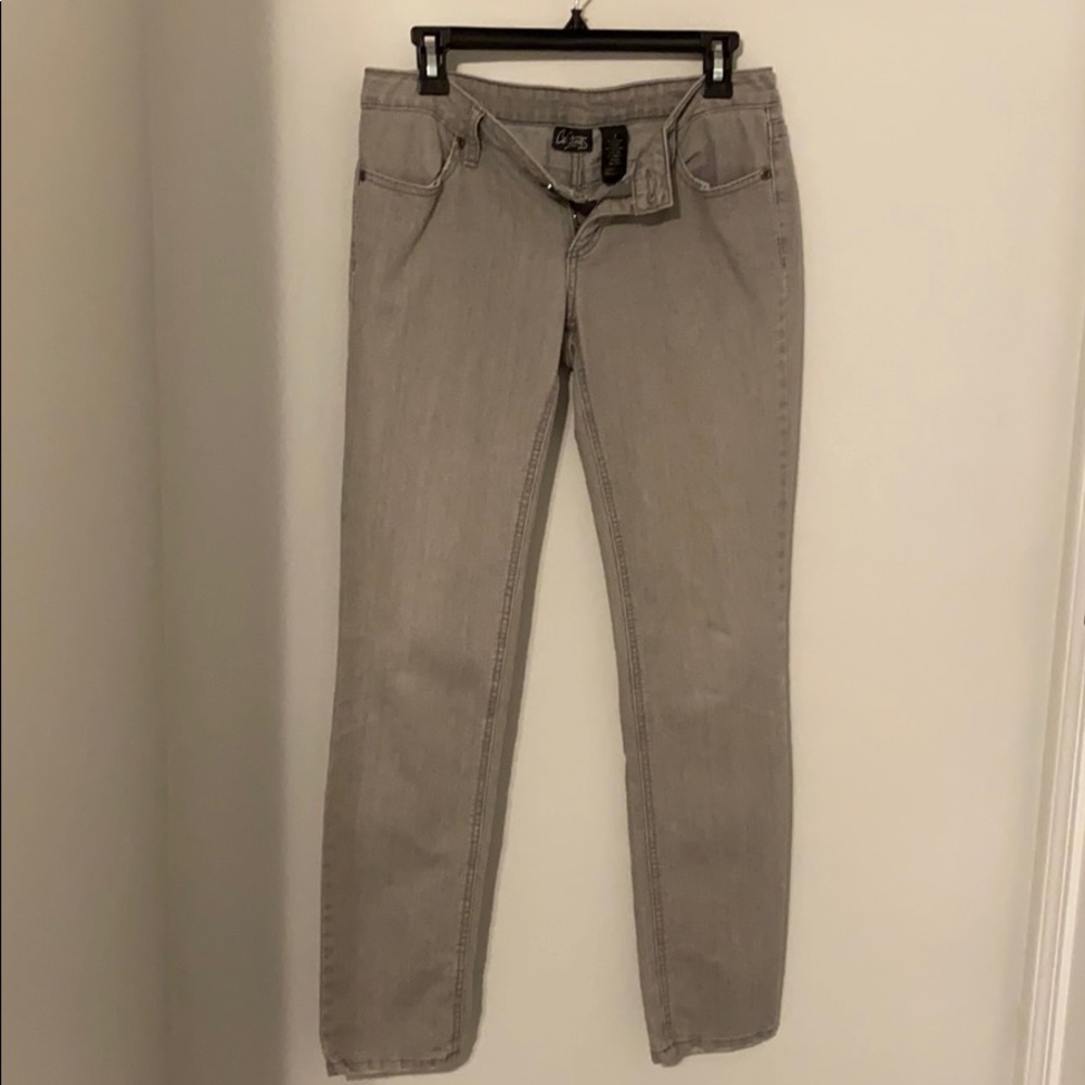 Women’s jeans